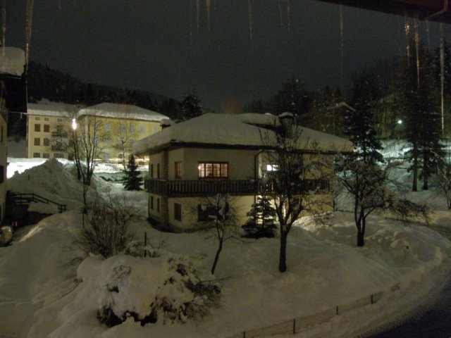 lavaronemoresnow2.jpg