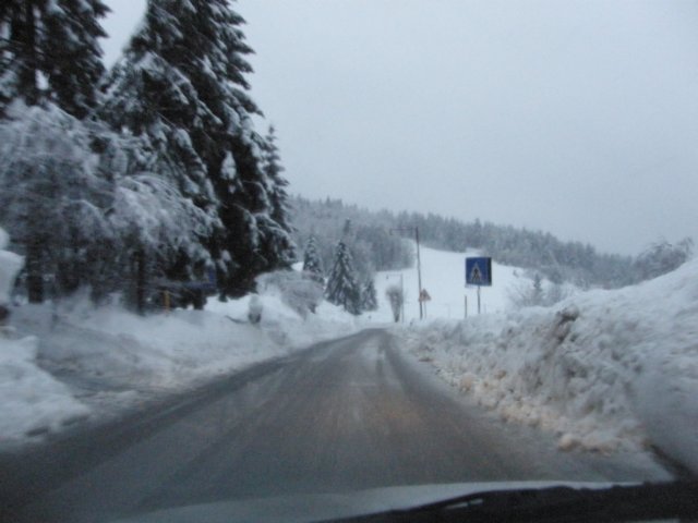 lavaronemoresnow32.jpg