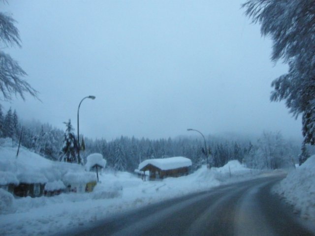 lavaronemoresnow37.jpg