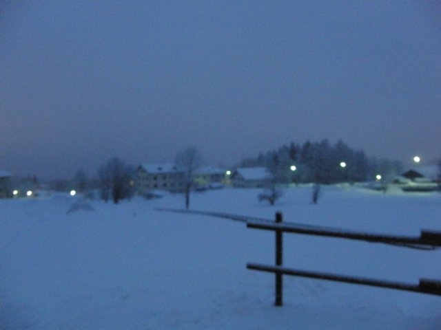 lavaronemoresnow93.jpg