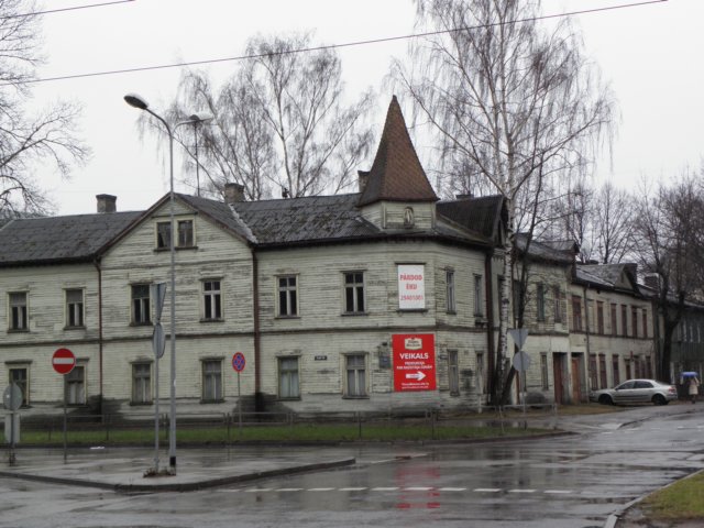 pc109498.jpg