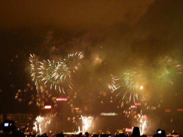 hkchinesenewyearsfireworks2701200948.jpg