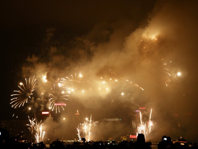hkchinesenewyearsfireworks2701200949.jpg