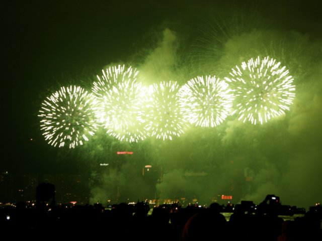 hkchinesenewyearsfireworks2701200969.jpg