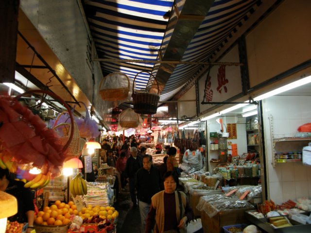 hkmarket241220086.jpg