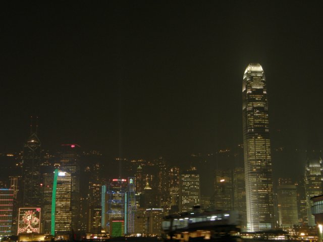 hklightsshow130120097.jpg