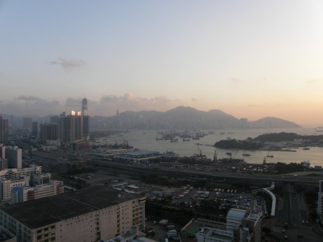 hksunsetfromthepacifica05012008.jpg
