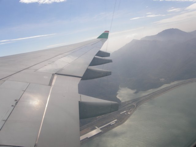 fromhktotaipei060120092.jpg