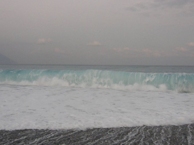 hualienbeachonthepacificocean1101200925.jpg