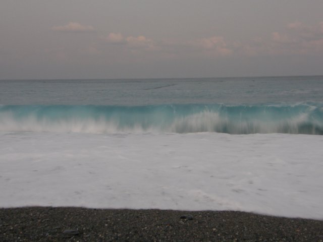 hualienbeachonthepacificocean1101200927.jpg