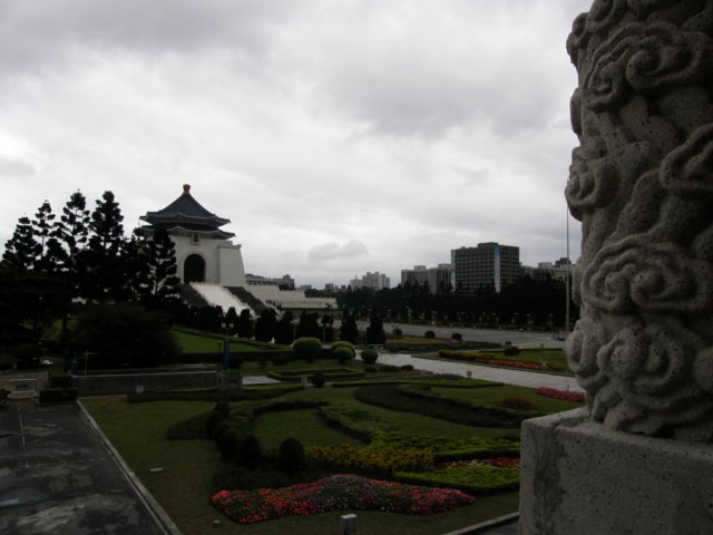 taipeichiangkaishekmemorialhall0701200932.jpg
