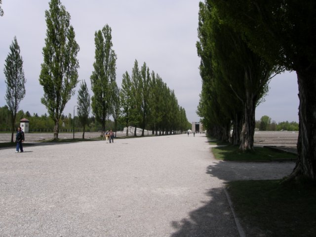 munichanddachauapril09136.jpg