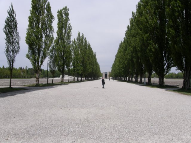 munichanddachauapril09137.jpg