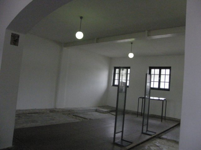 munichanddachauapril0977.jpg