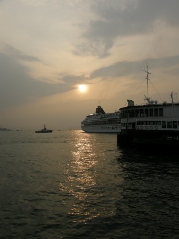 hongkongaug200912.jpg