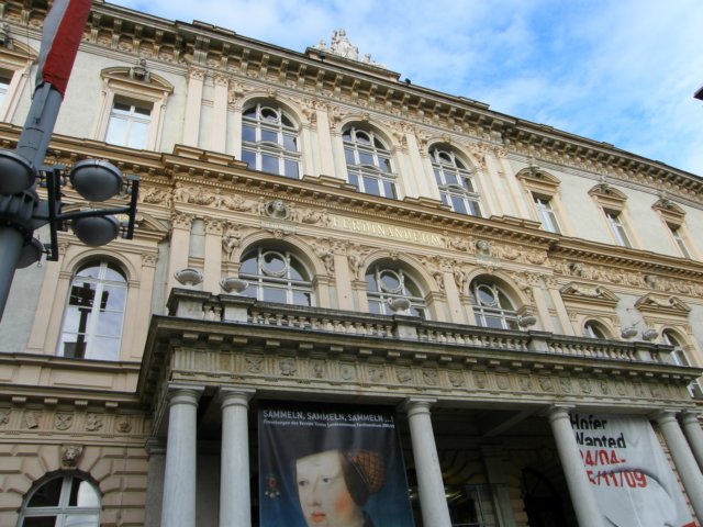innsbrucknov0985.jpg