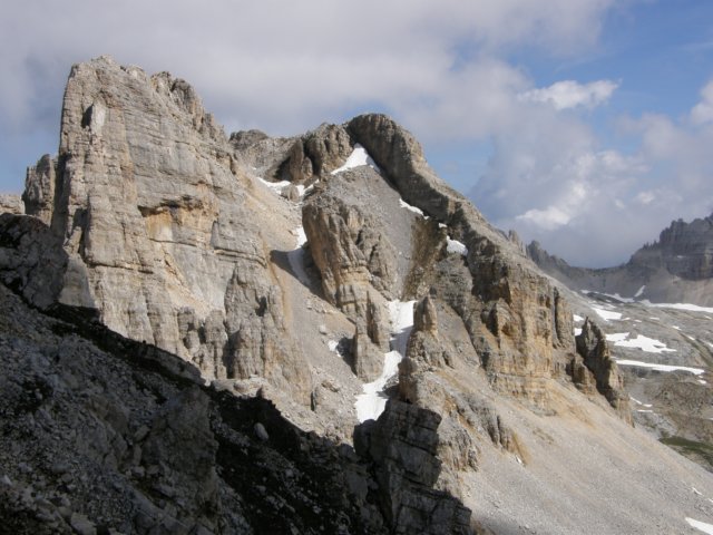 latemarerifugiotorredipisa070923.jpg
