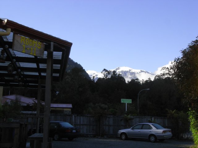 newzealandfranzjoseftownshiplodge3.jpg