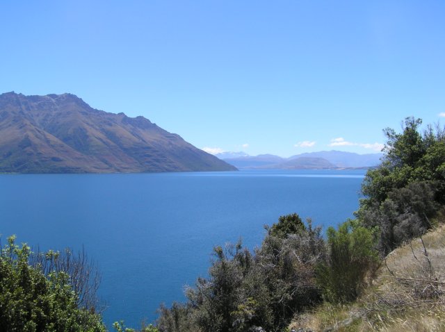 newzealandinvercargilltoqueenstownlakewakatipu21.jpg