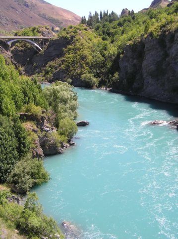 newzealandqueenstowntocromwellkawaraubridge3.jpg