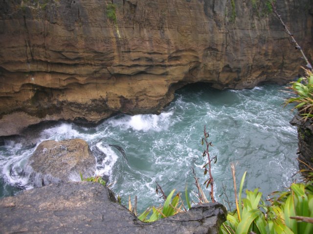 newzealandpunakaikipankakerocks16.jpg