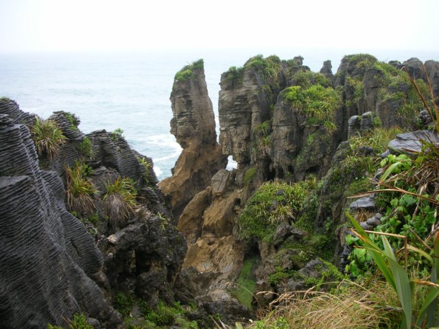 newzealandpunakaikipankakerocks4.jpg