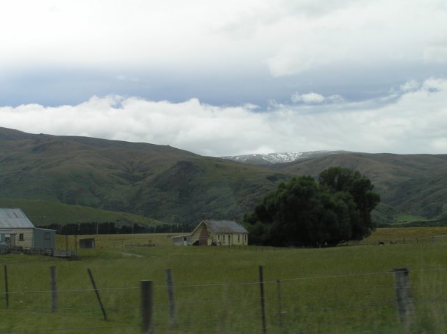 newzealandqueenstowntoteanau.jpg