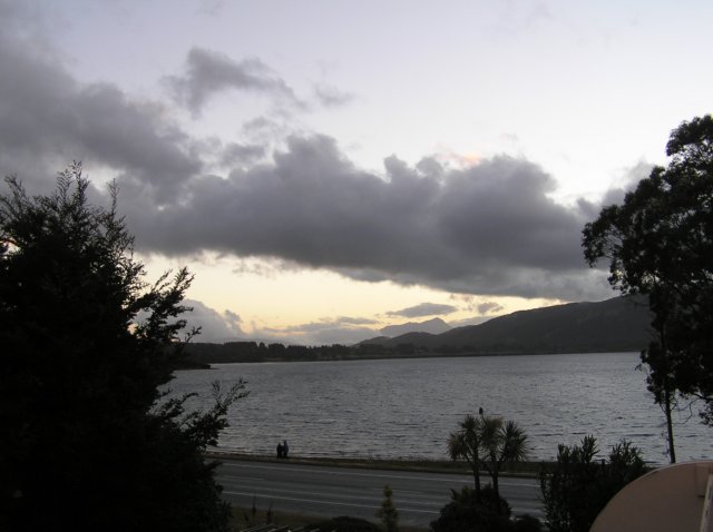 newzealandteanausunset.jpg