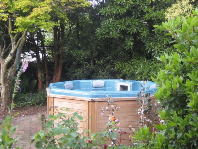 newzealanddunedinhostelspa.jpg