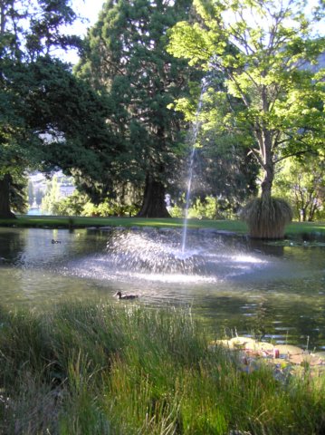 newzealandqueenstowngardens33.jpg