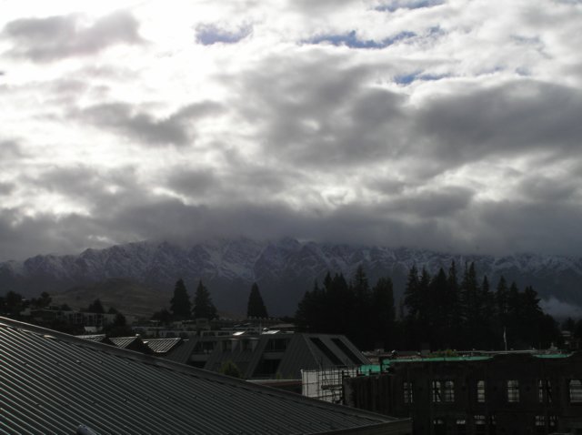 newzealandqueenstowngondolatrack.jpg