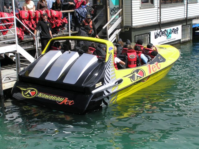 newzealandqueenstownjetboat2.jpg