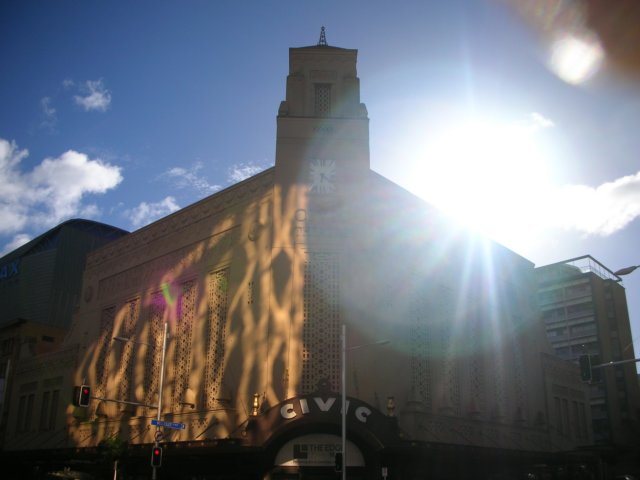 newzealandauklanddowntownlight.jpg