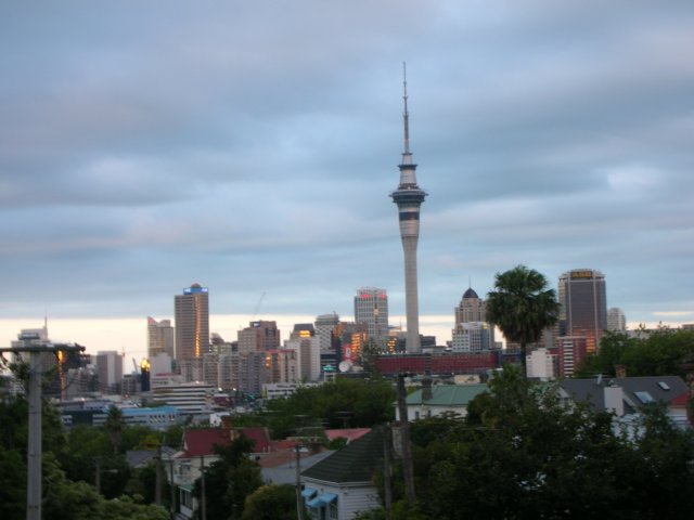 newzealandauklandponsobysunset.jpg