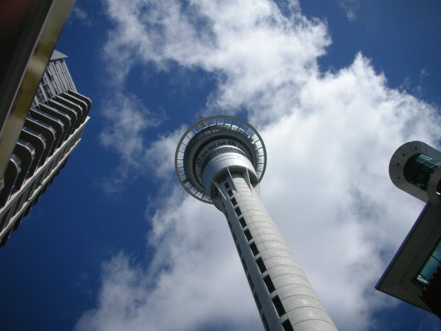 newzealandauklandskytower4.jpg