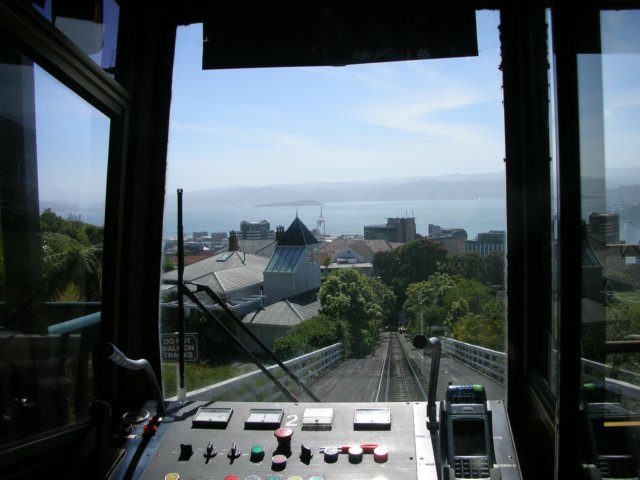 newzealandwellingtoncablecar2.jpg