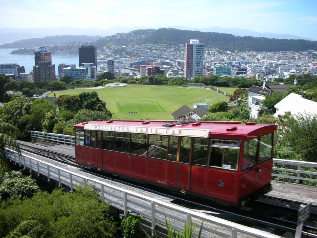 newzealandwellingtoncablecar5.jpg