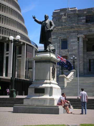 newzealandwellingtonparliamenthouse7.jpg