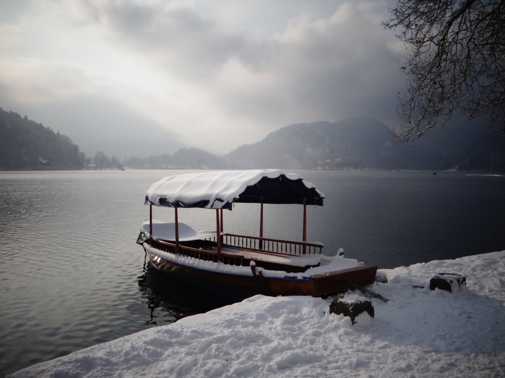 lakebled37.jpg