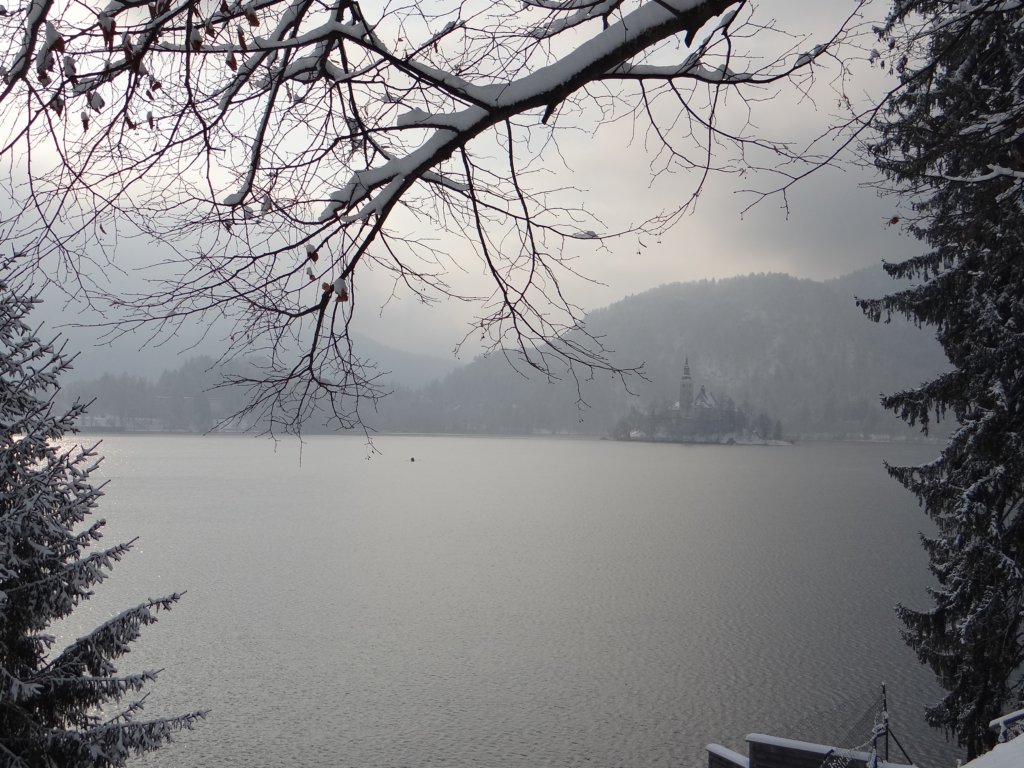 lakebled42.jpg