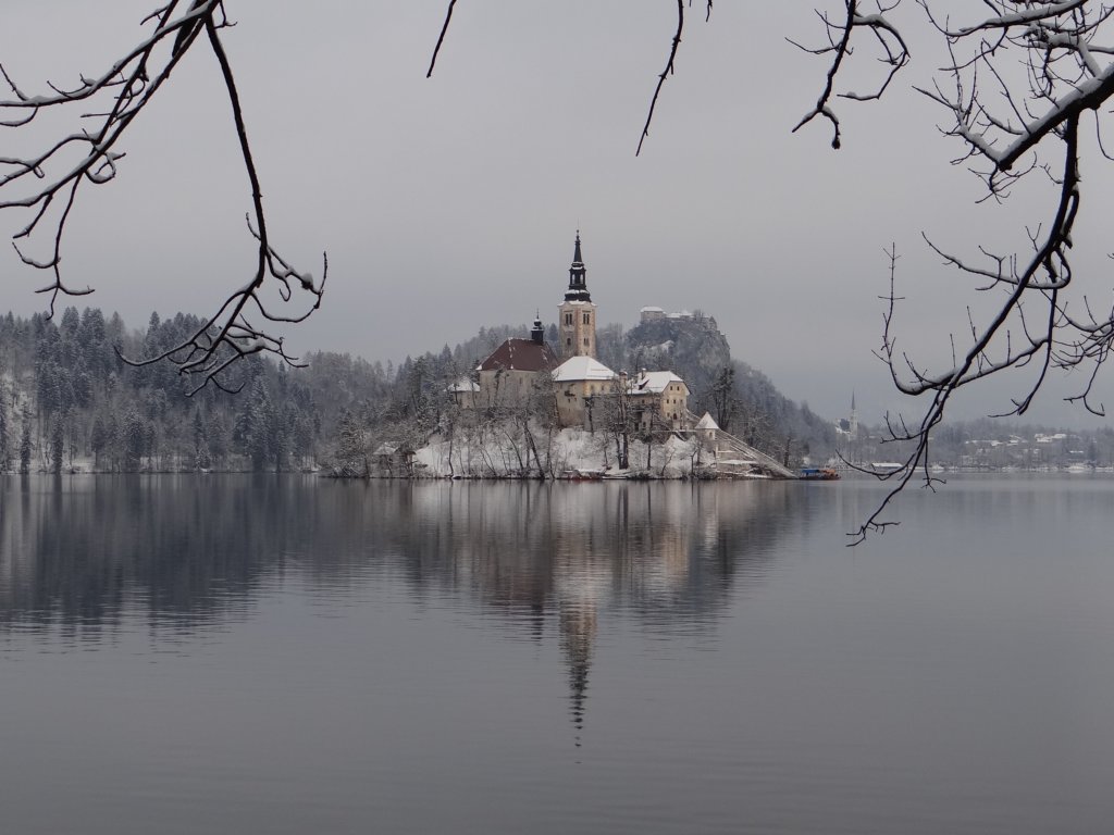 lakebled72.jpg