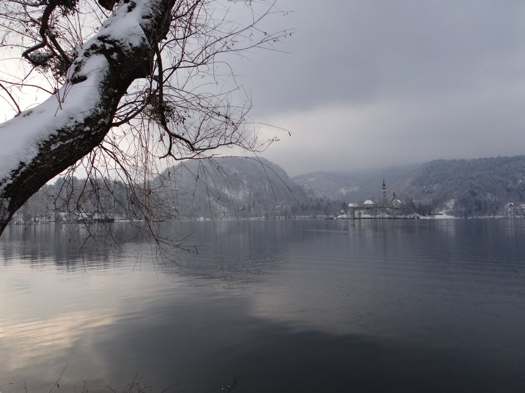 lakebled79.jpg