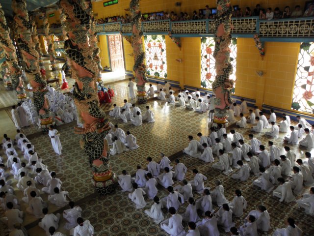 vietnam2010cuchielaocai4.jpg