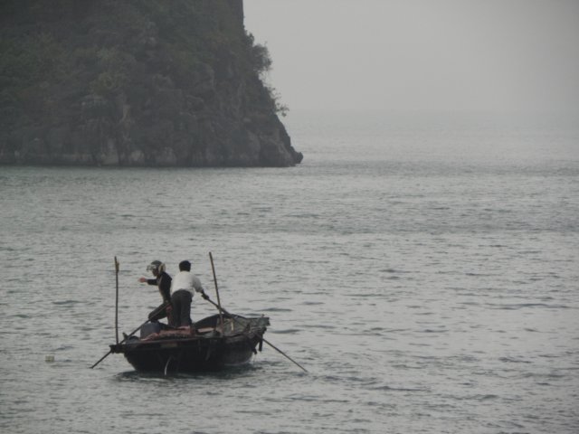 vietnam2010halongbay101.jpg