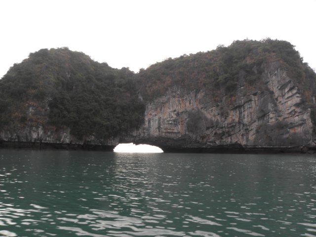 vietnam2010halongbay64.jpg