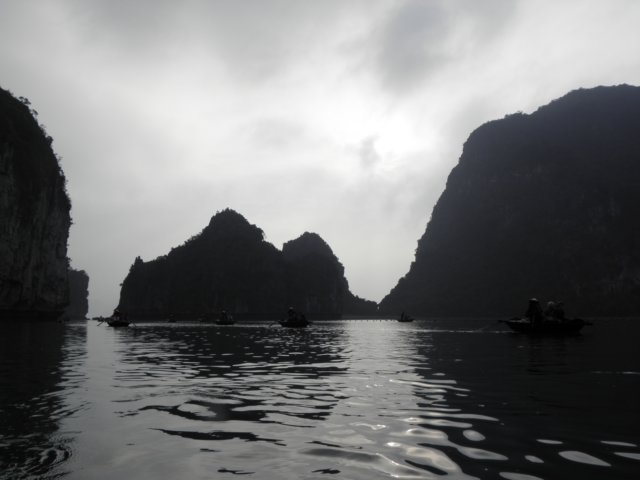vietnam2010halongbay67.jpg