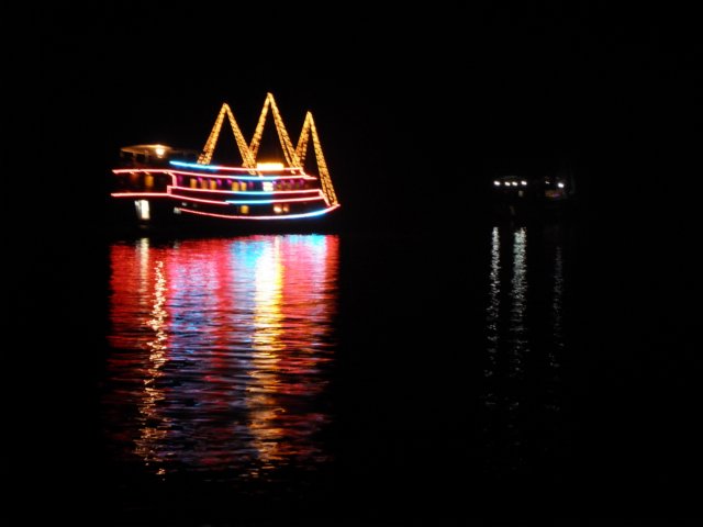 vietnam2010halongbay88.jpg