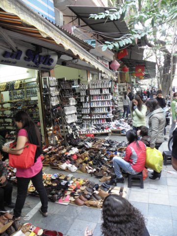 vietnam2010hanoi125.jpg