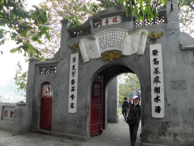vietnam2010hanoi18.jpg