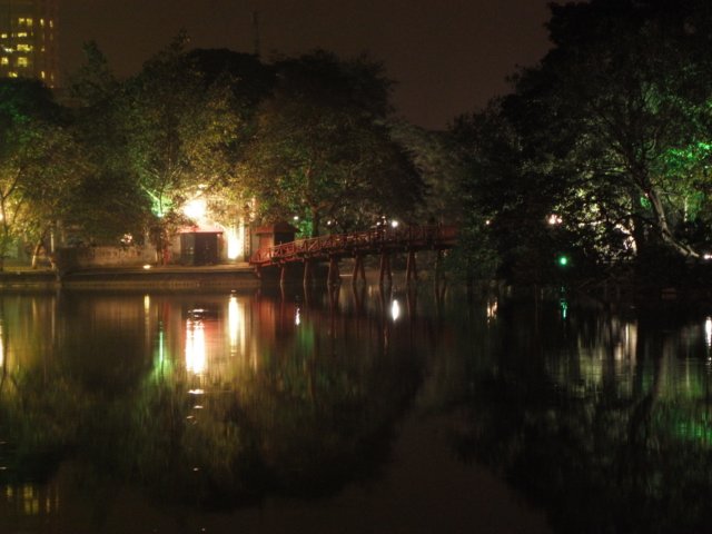 vietnam2010hanoi61.jpg